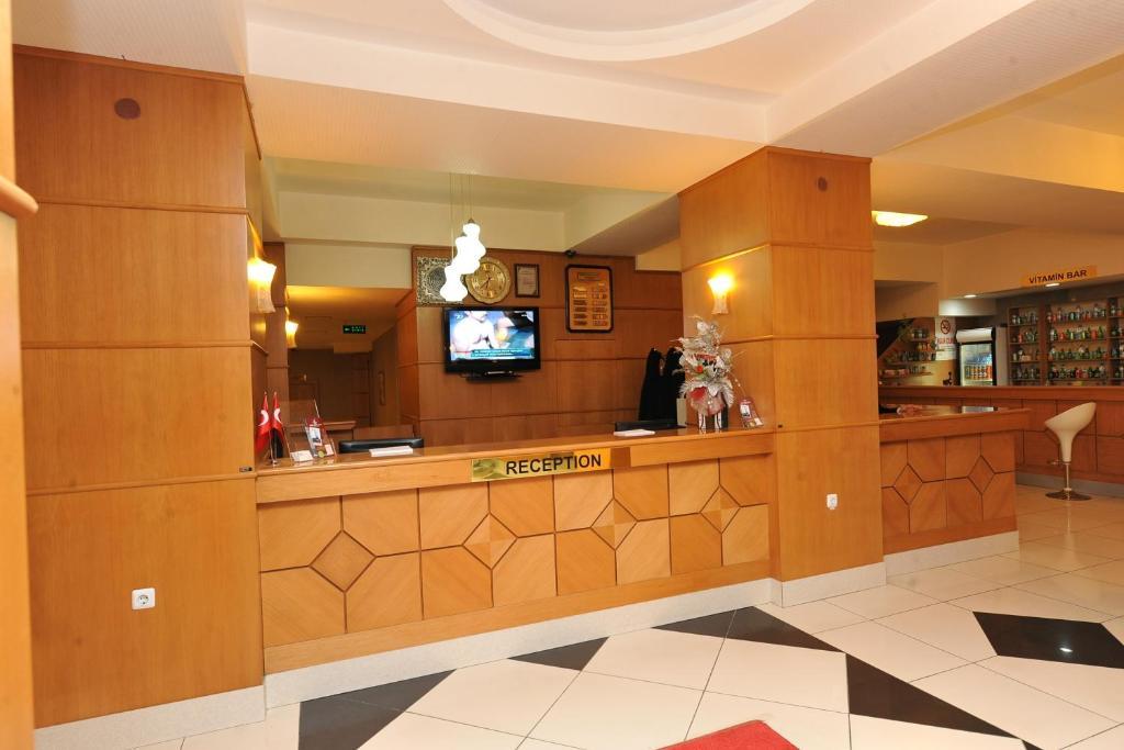 Basak Termal Hotel คิซิลจาฮามัม ภายนอก รูปภาพ