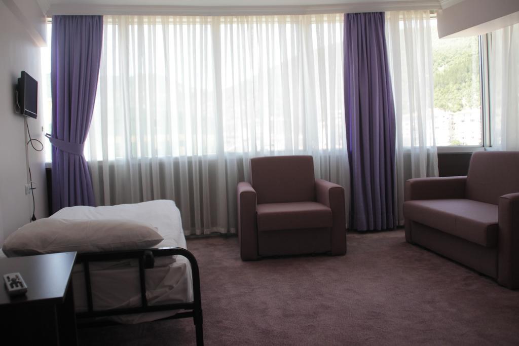Basak Termal Hotel คิซิลจาฮามัม ภายนอก รูปภาพ